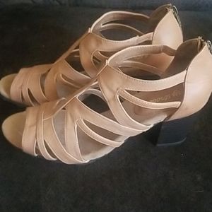 Size 10WW style Amaze by Easy Street